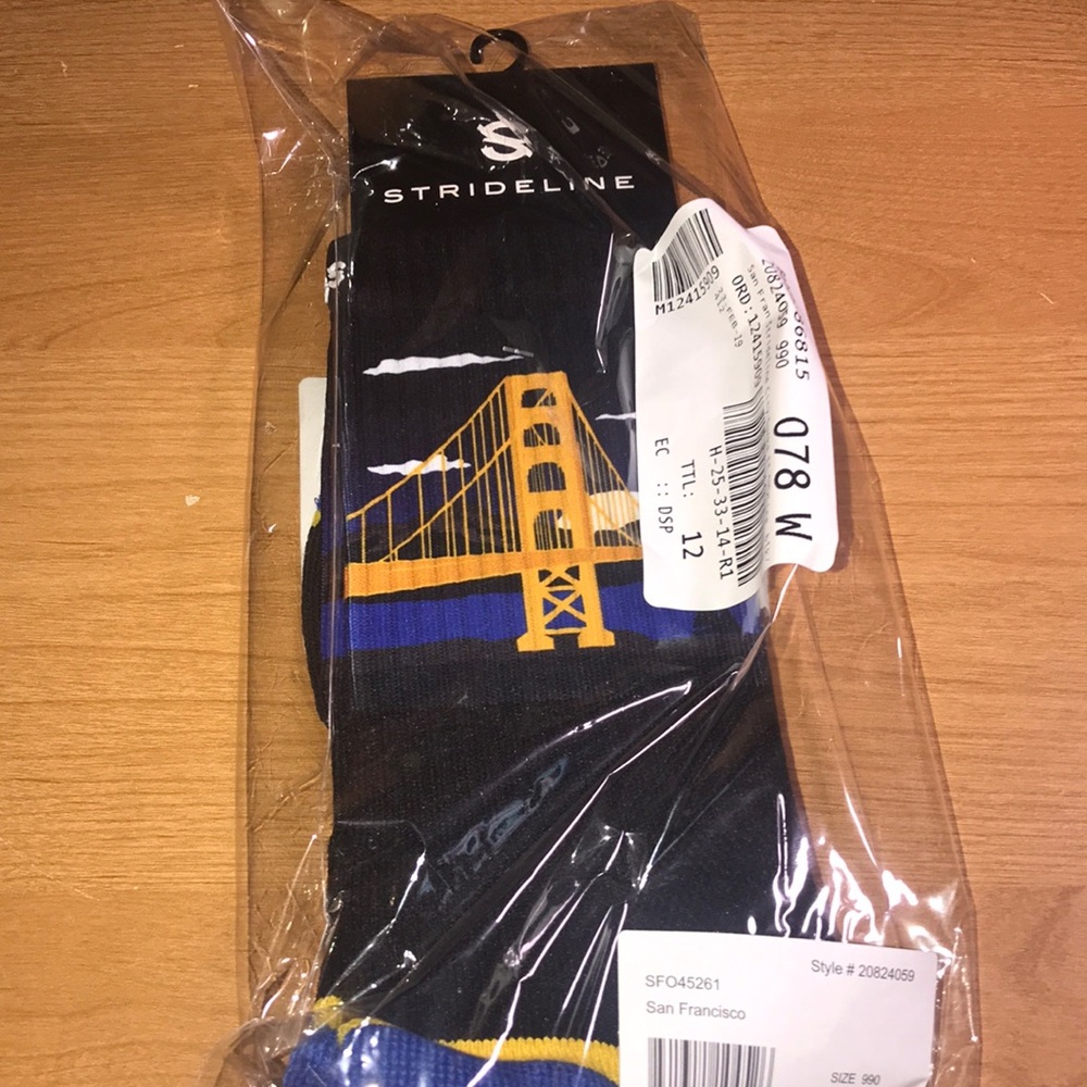 Strideline The City Blue and Gold socks